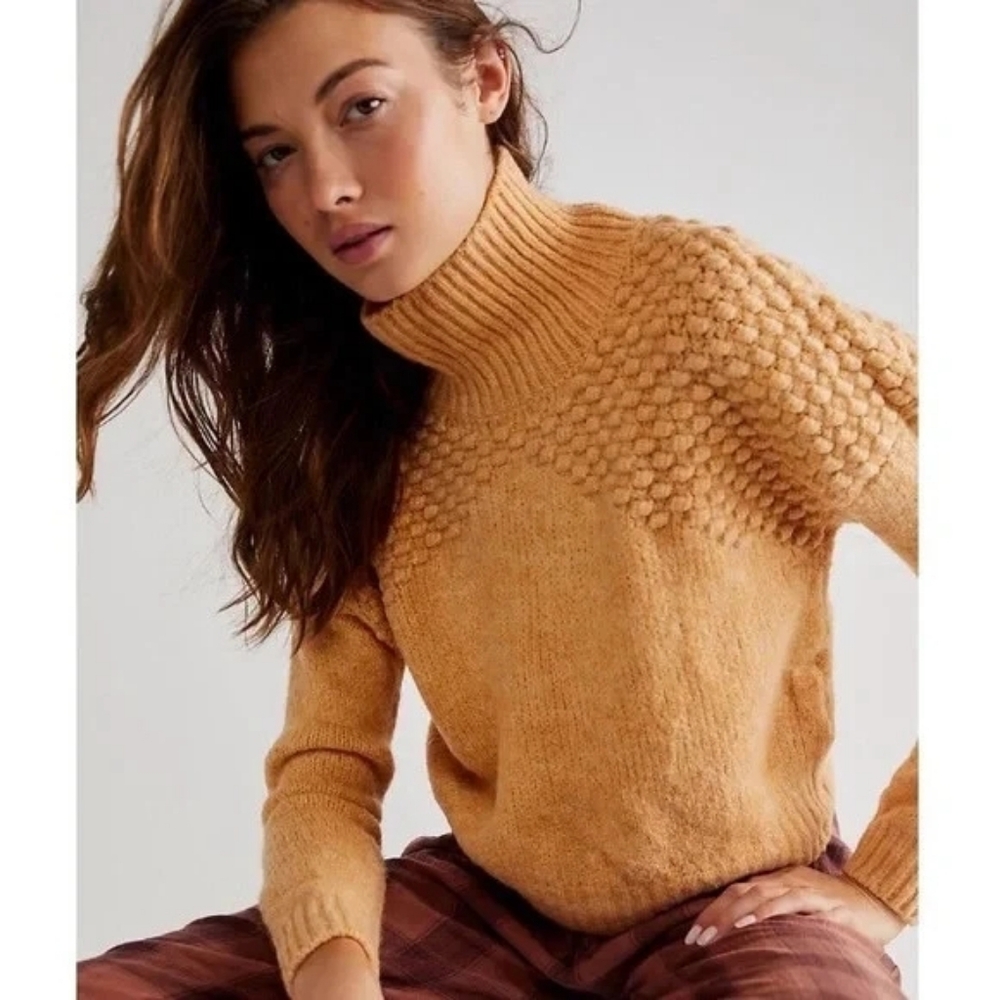 NWT Free People Bradley Camel Heather Cropped Turtleneck Sweater M